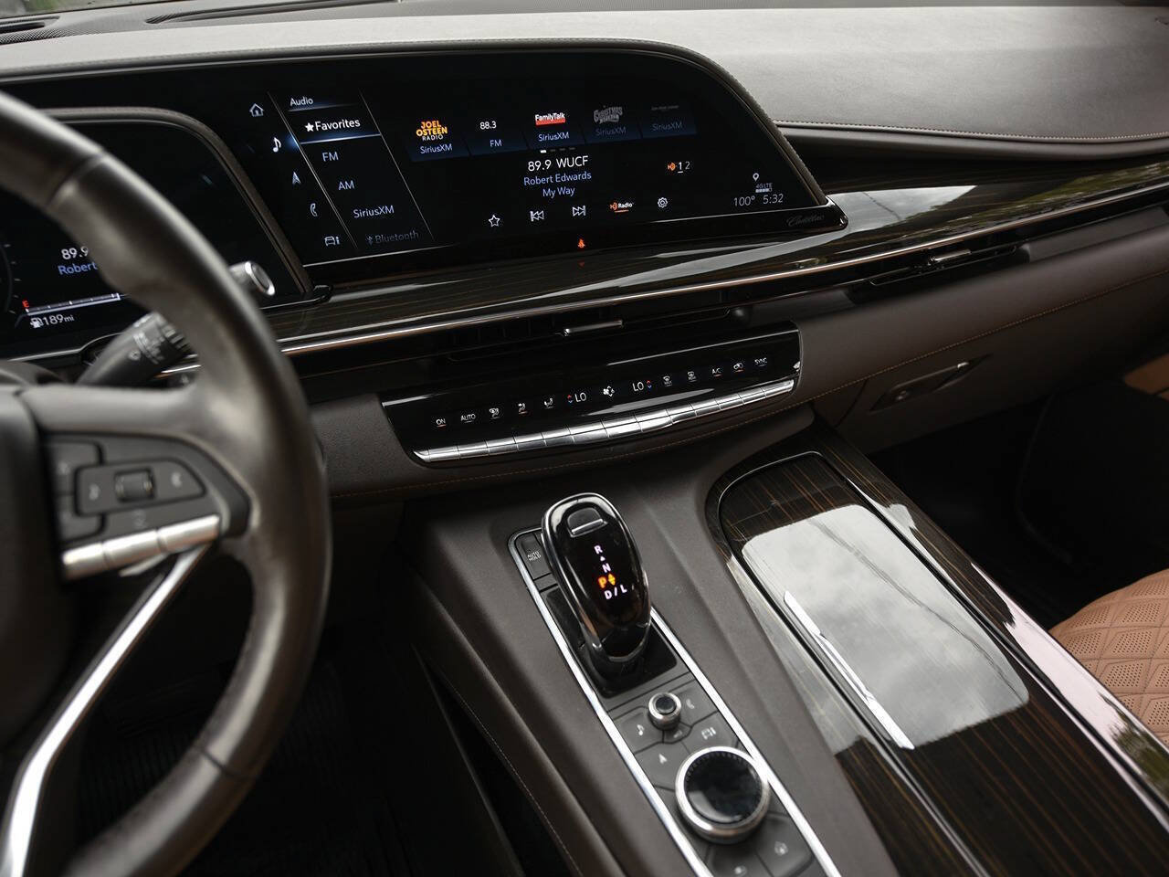 Used 2023 Cadillac Escalade Sport w/ Touring Package RWD image 19