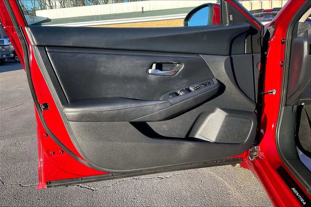 Used 2024 Nissan Sentra SV image 22