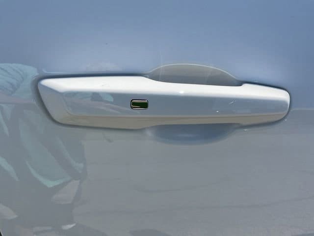 Certified 2025 Chevrolet Equinox LT w/ Convenience Package II FWD image 18