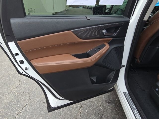 Used 2023 Acura MDX SH-AWD w/ Advance Package image 25