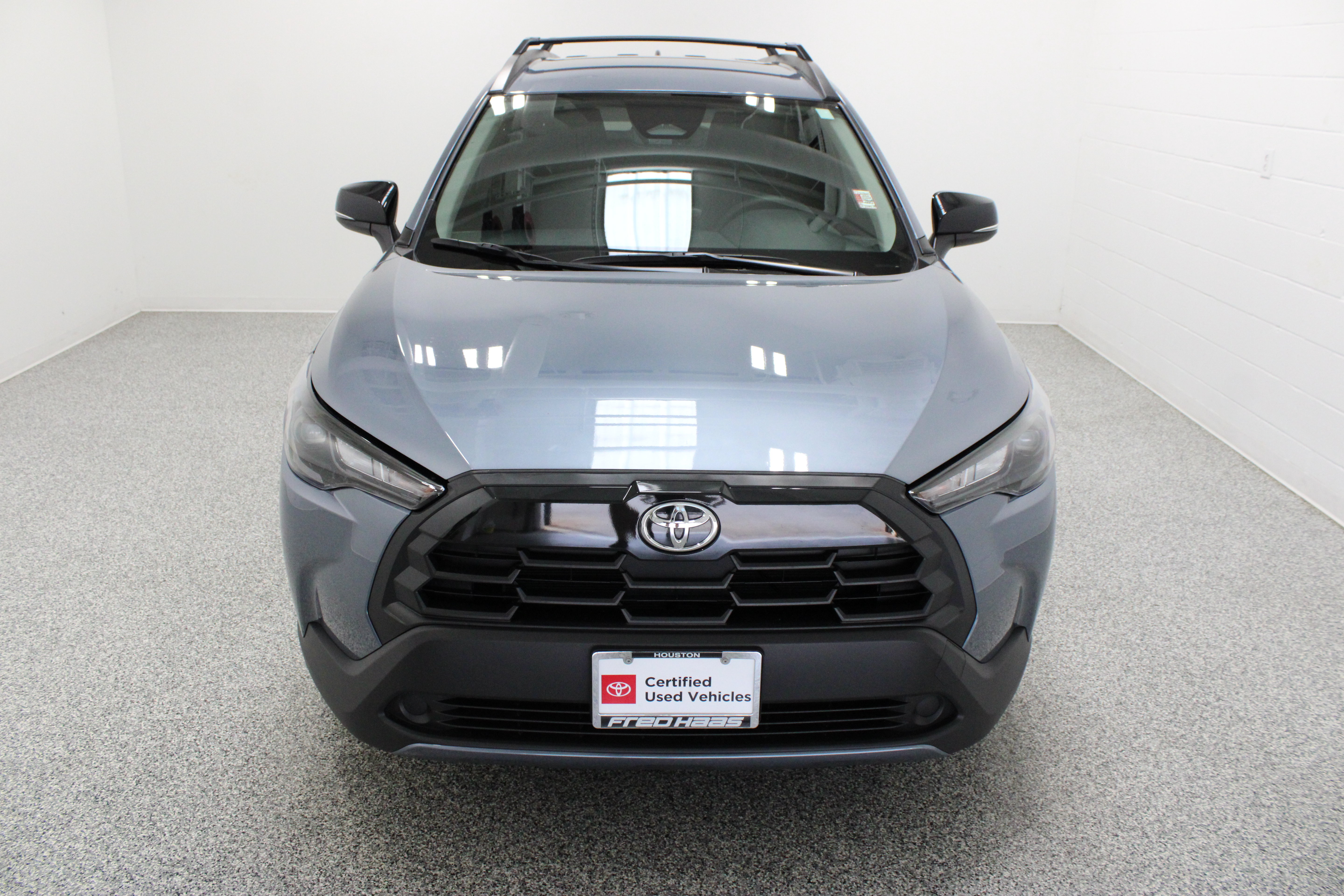 Certified 2026 Toyota Corolla Cross LE FWD image 3