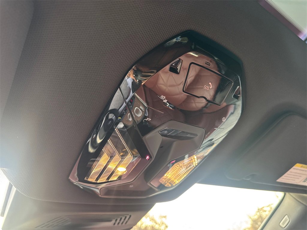 Used 2023 BMW iX xDrive50 w/ Premium Package image 32