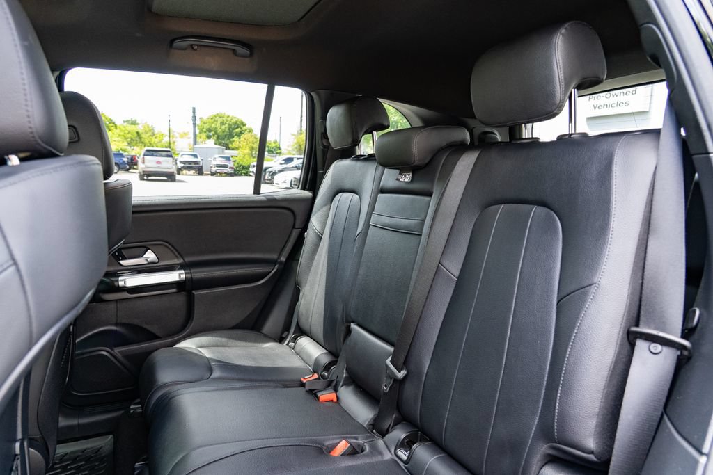 Used 2023 Mercedes-Benz GLB 250 4MATIC image 23