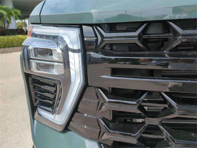 New 2026 Chevrolet Silverado 2500 ZR2 w/ LPO, Dark Essentials Package image 10