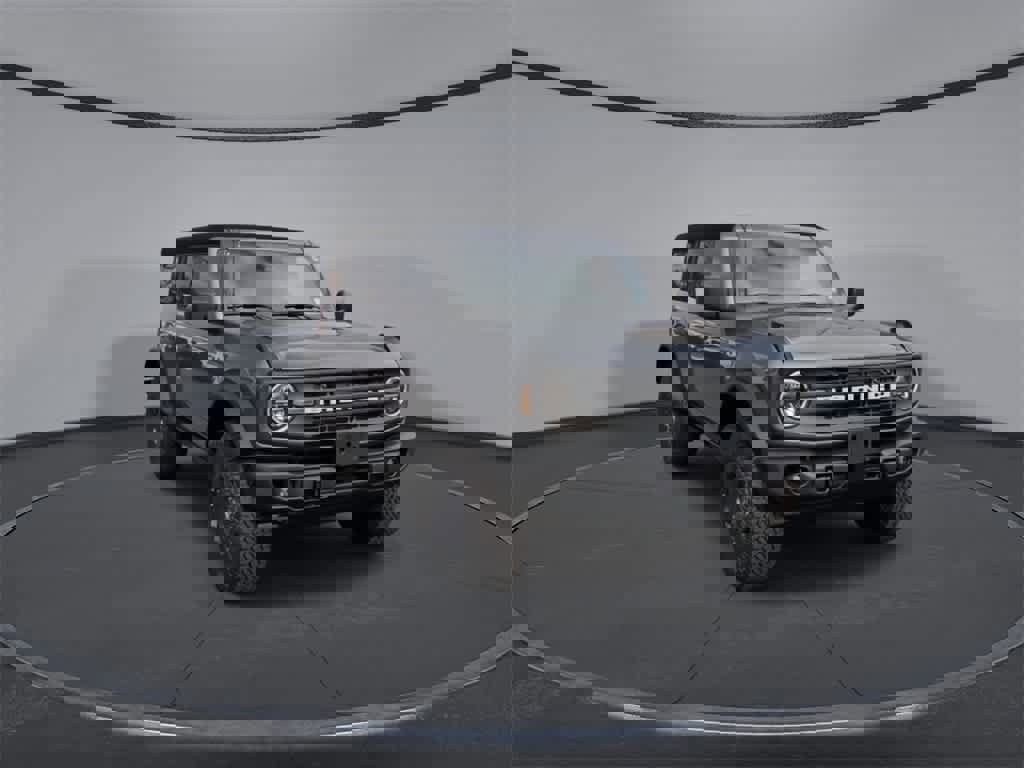 New 2025 Ford Bronco Big Bend w/ Black Diamond Package image 2