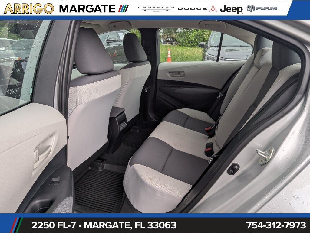 Used 2025 Toyota Corolla LE FWD image 25