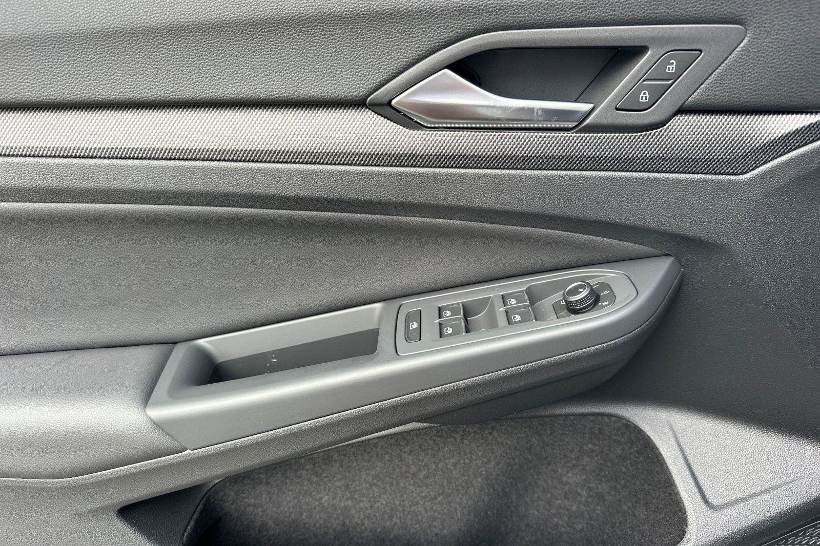 New 2026 Volkswagen GTI SE image 10