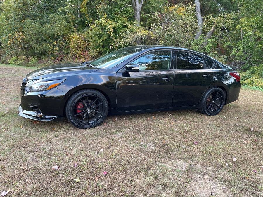 Used 2016 Nissan Altima 3.5 SL w/ 3.5 Technology Package FWD image 14