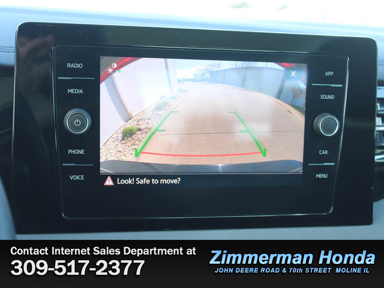 Used 2025 Volkswagen Jetta SE image 22