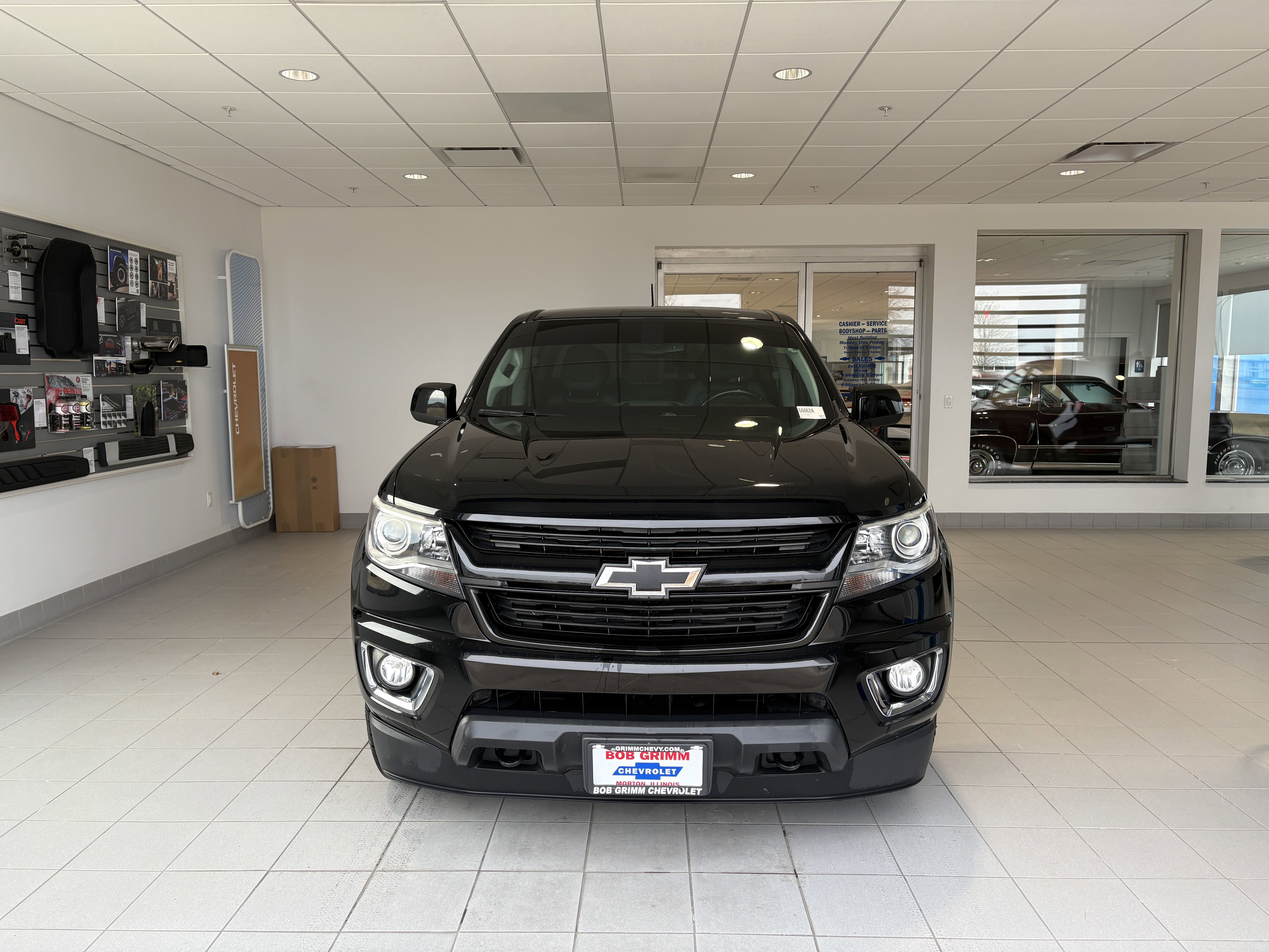 Used 2016 Chevrolet Colorado Z71 w/ Z71 Midnight Edition image 7