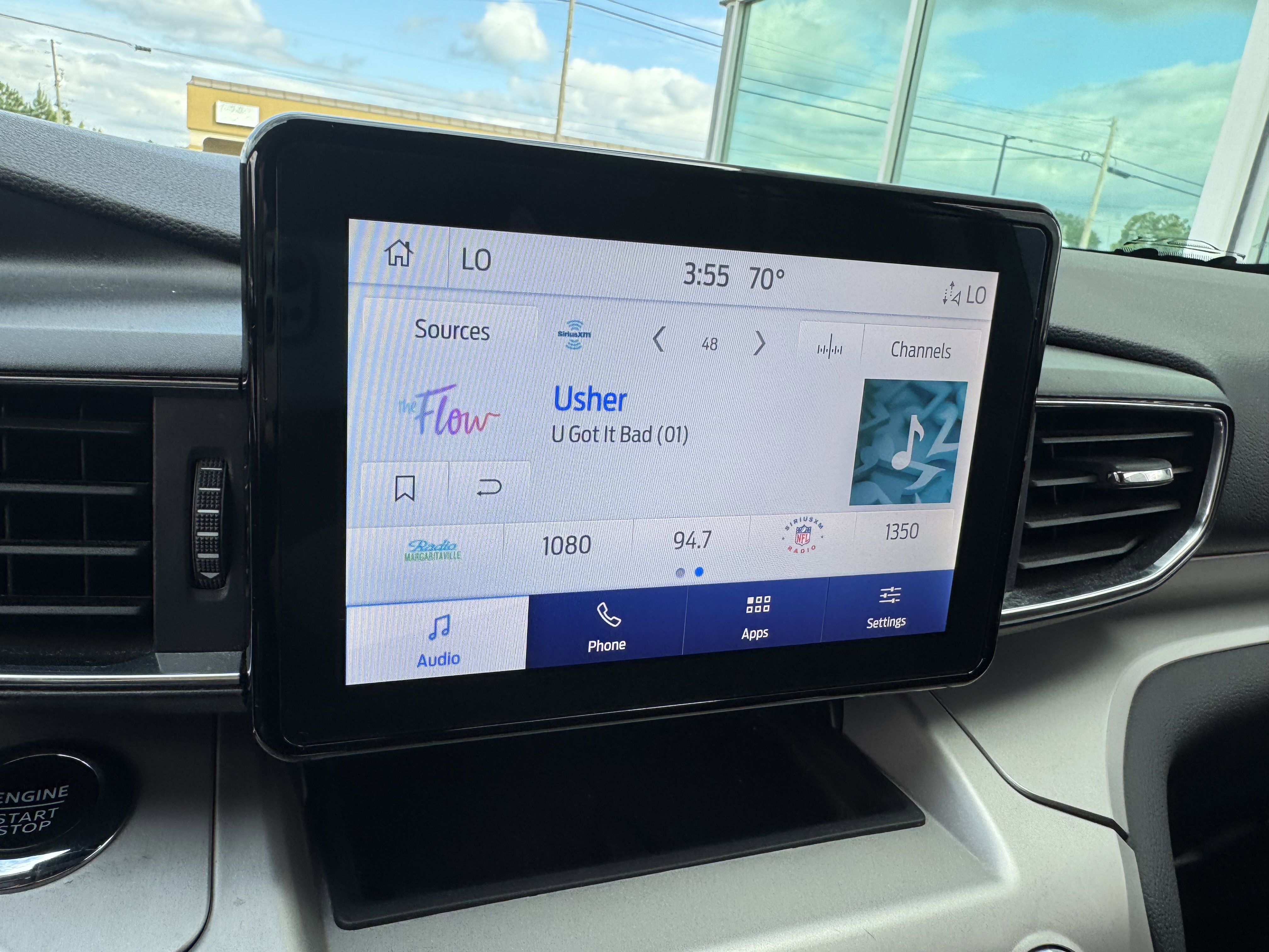 Used 2024 Ford Explorer XLT w/ Equipment Group 202A image 20