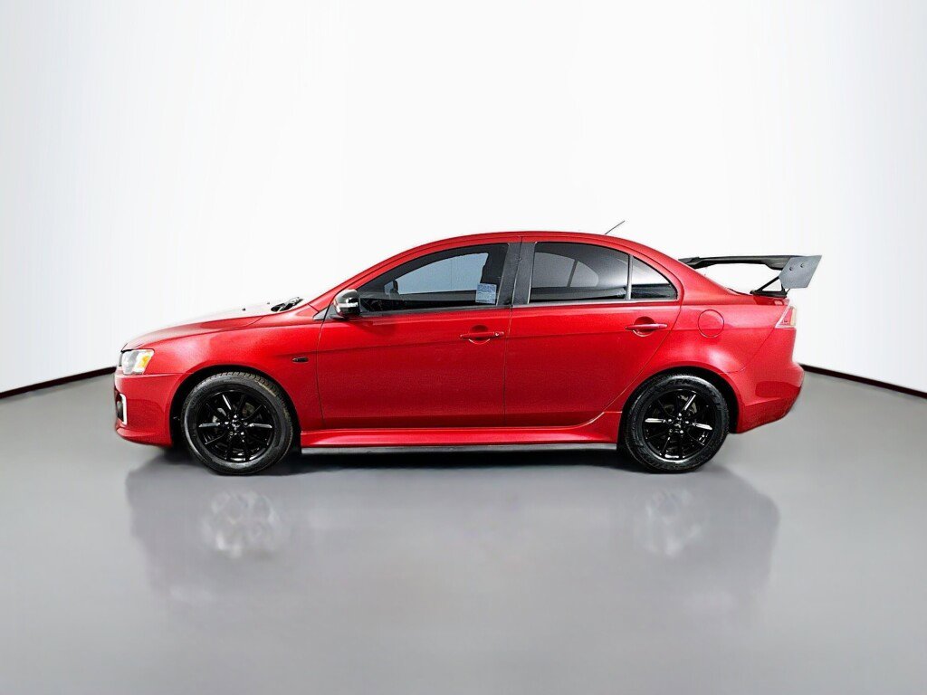 Used 2017 Mitsubishi Lancer LE image 2
