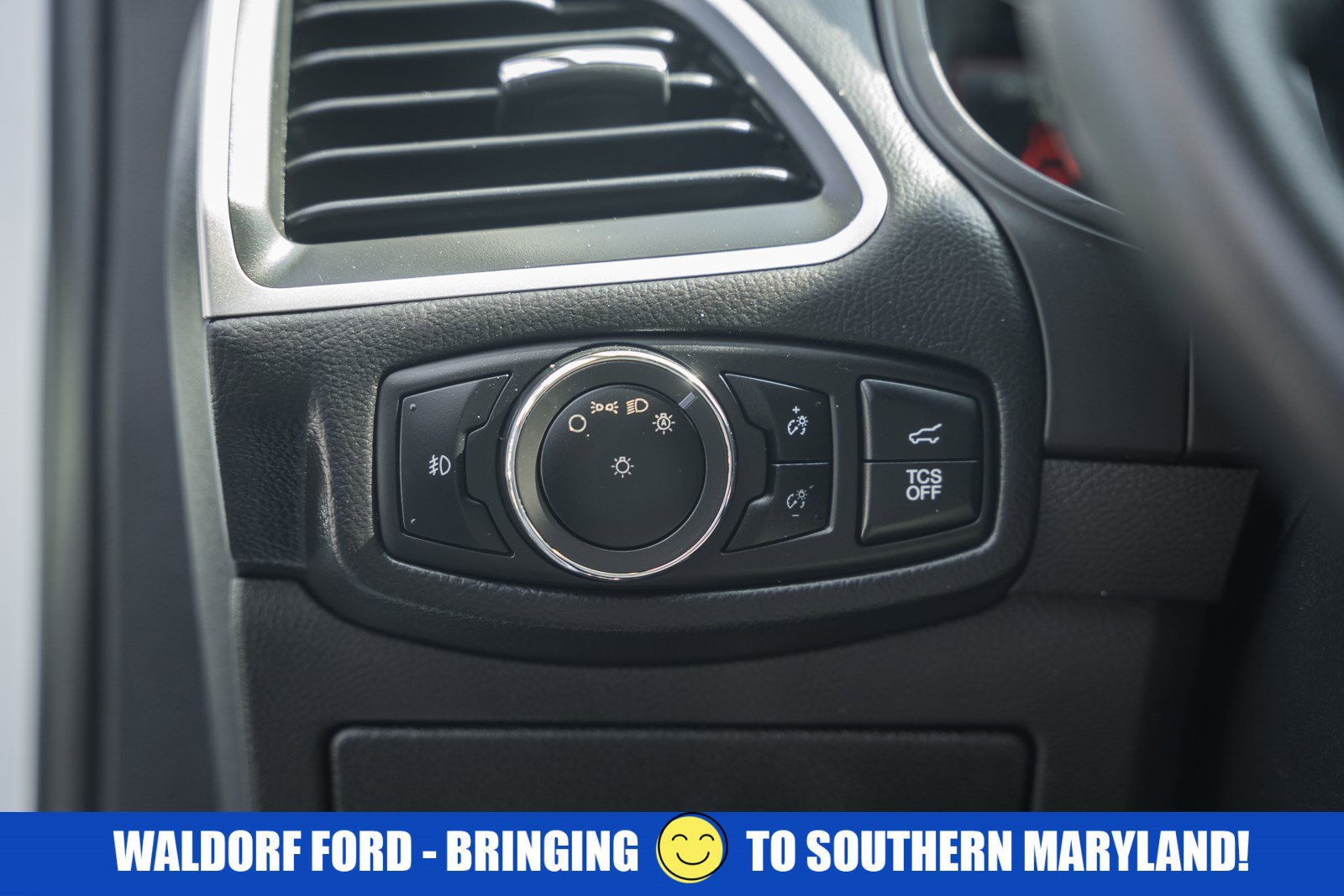 Used 2024 Ford Edge SEL w/ Convenience Package image 58