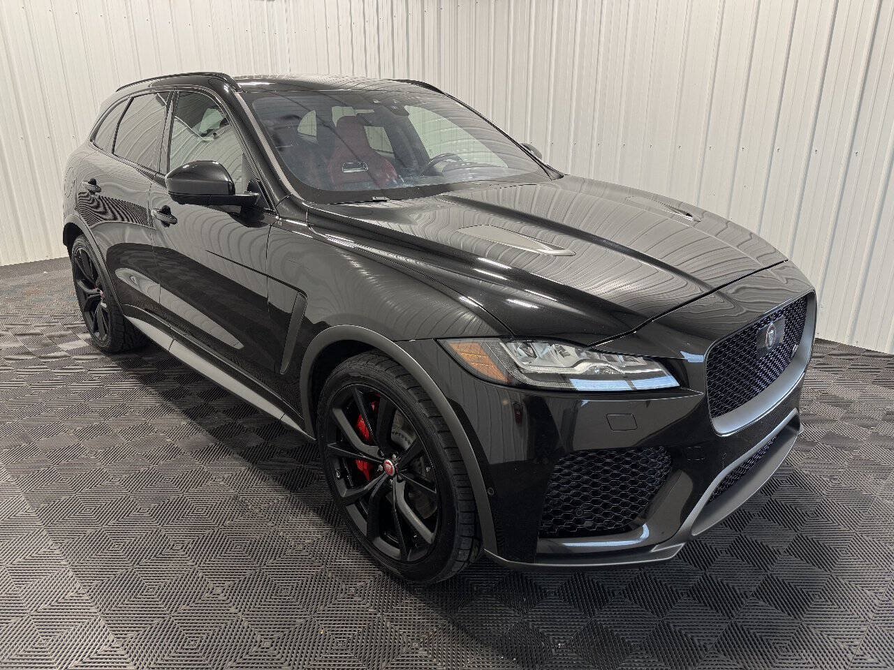 Used 2020 Jaguar F-PACE SVR AWD/4WD image 2