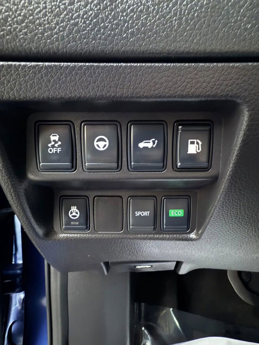 Used 2019 Nissan Rogue SV w/ Premium Package FWD image 20