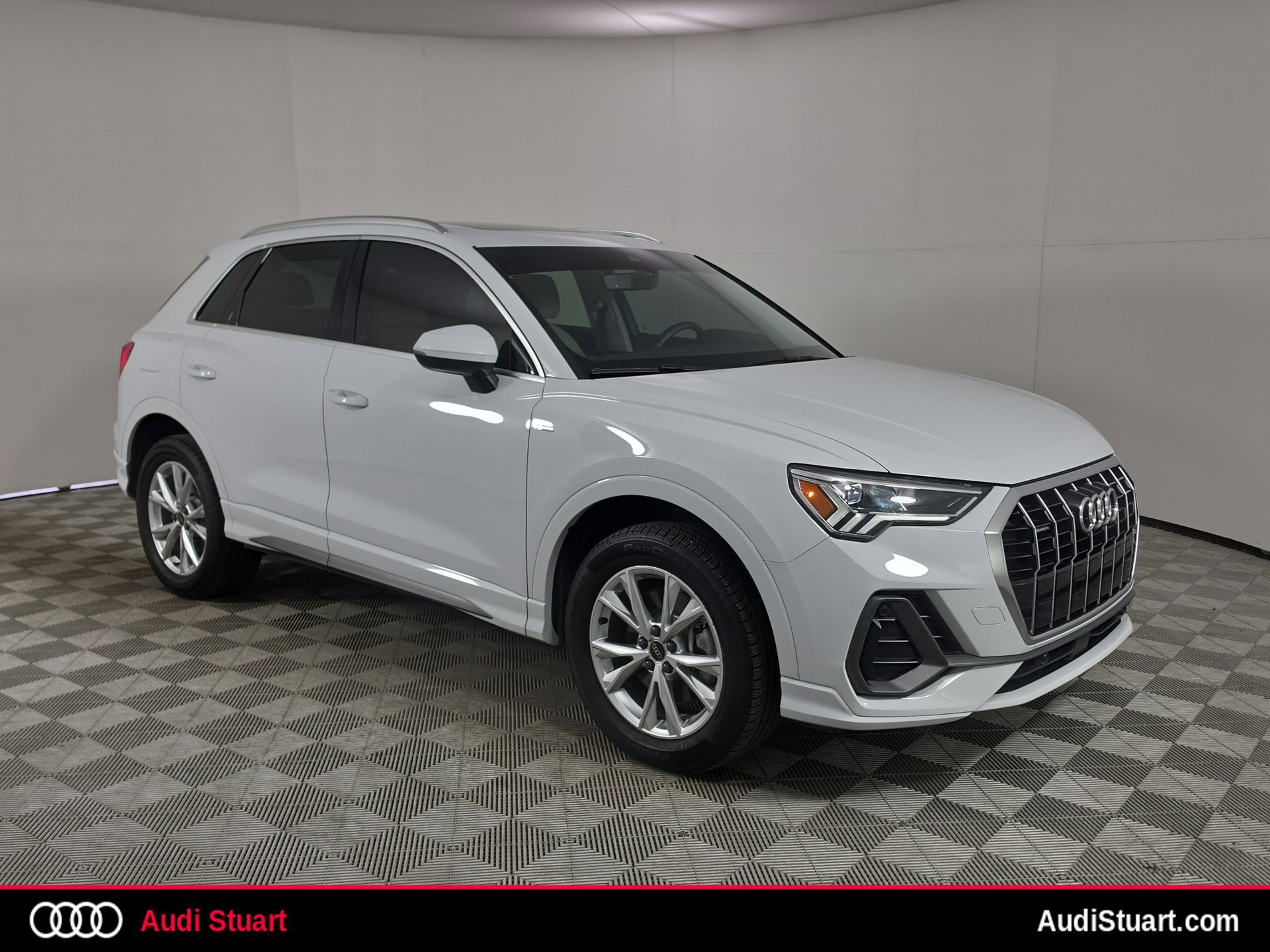 Used 2025 Audi Q3 2.0T Premium
