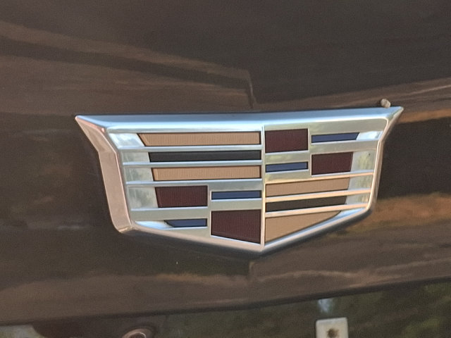 Used 2021 Cadillac XT4 Luxury w/ Cold Weather Package AWD/4WD image 30