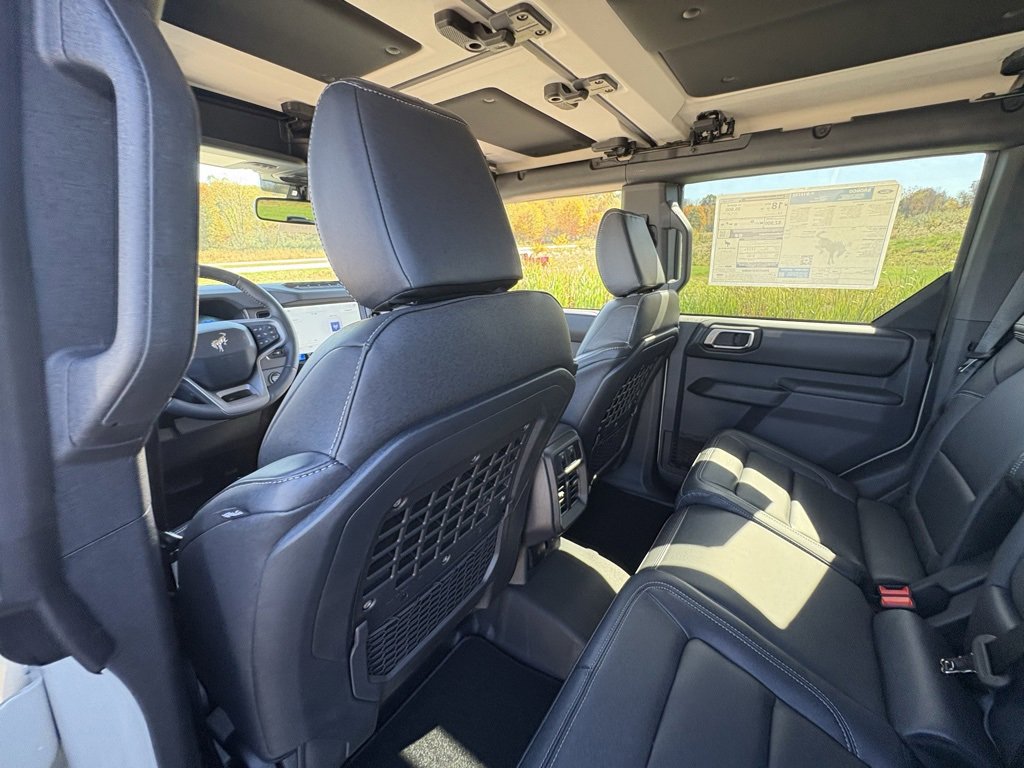 New 2025 Ford Bronco Badlands image 24