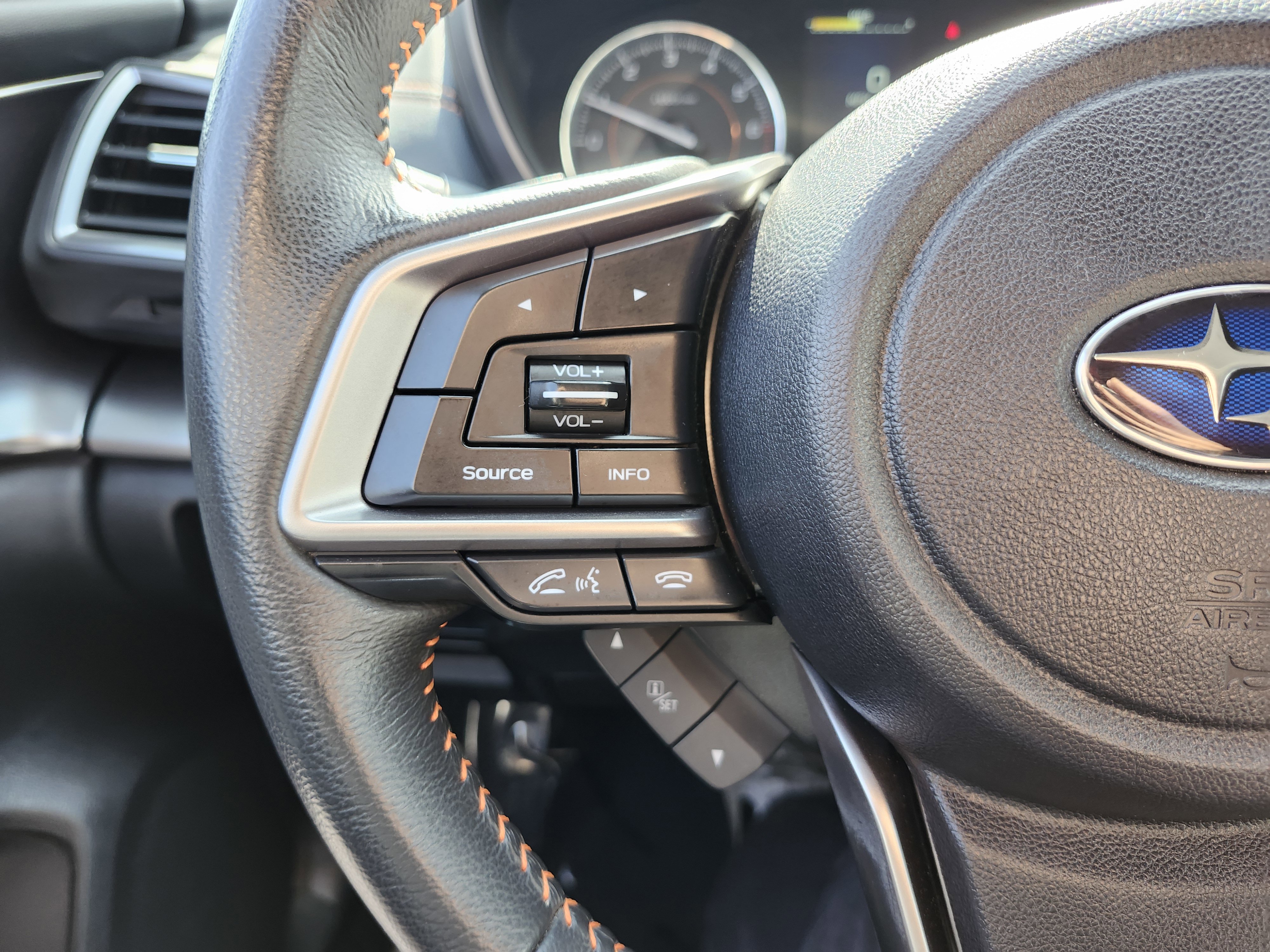 Used 2023 Subaru Crosstrek 2.5i Limited w/ Moonroof Package image 36