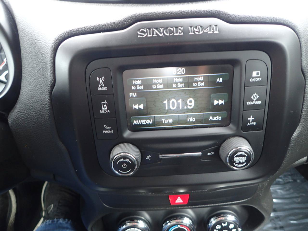 Used 2017 Jeep Renegade Sport w/ Power & Air Group FWD image 19