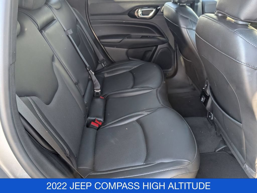 Used 2022 Jeep Compass High Altitude AWD/4WD image 31