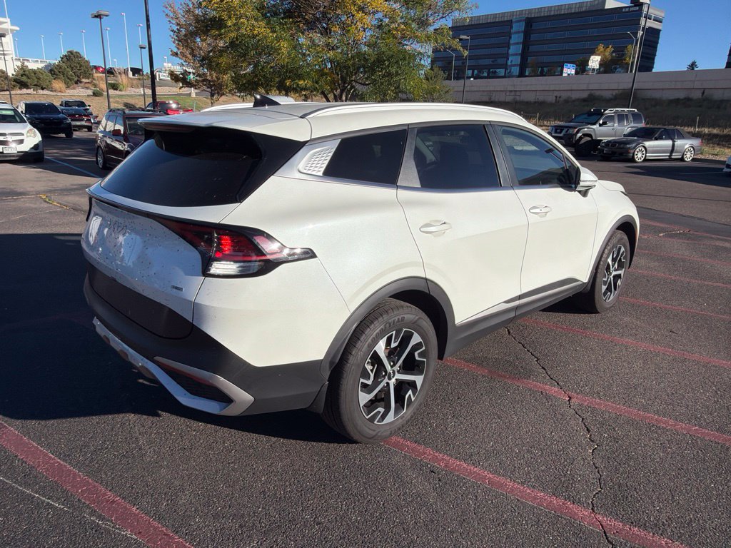 Used 2023 Kia Sportage EX AWD/4WD image 5