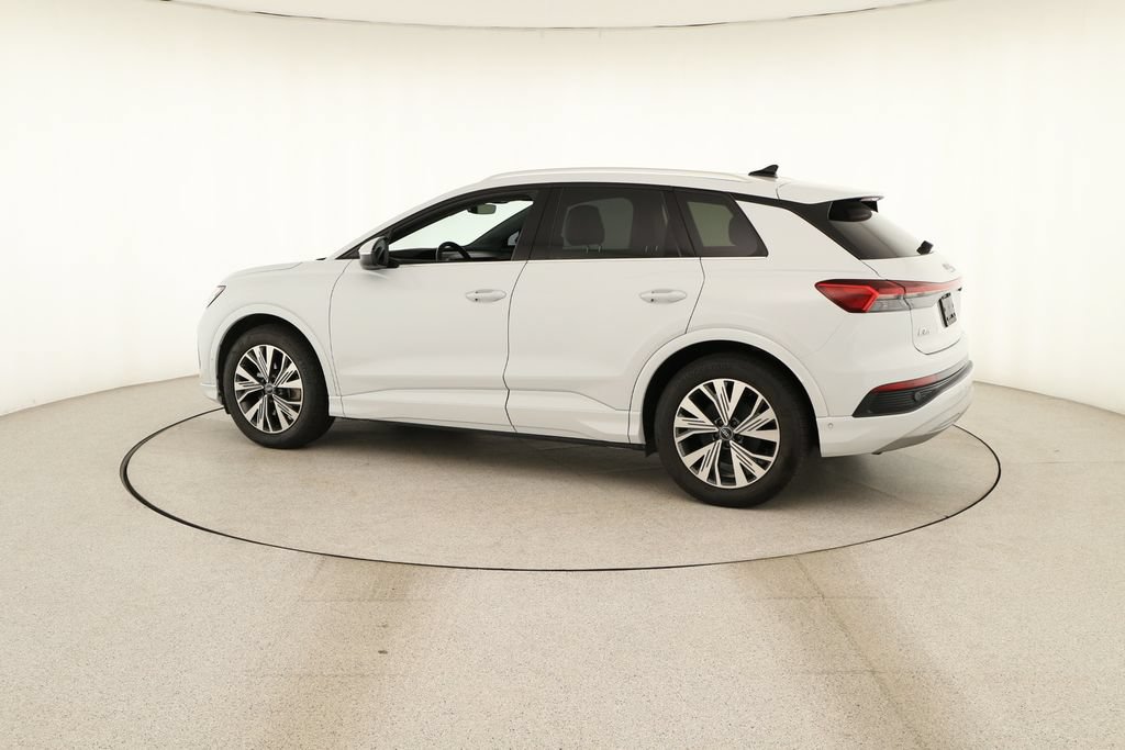 Used 2023 Audi Q4 e-tron Premium Plus w/ Premium Plus RWD image 3