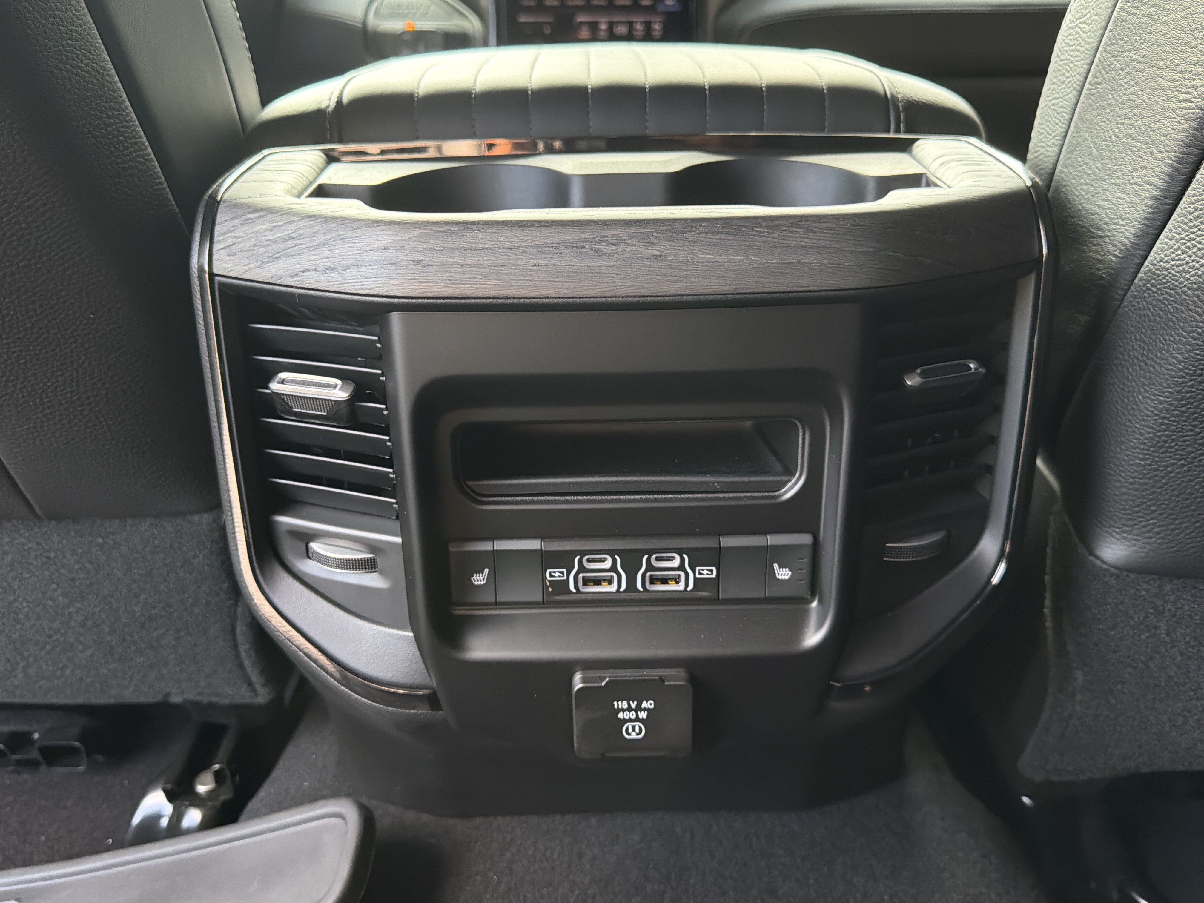 Used 2026 RAM 3500 Limited AWD/4WD image 44