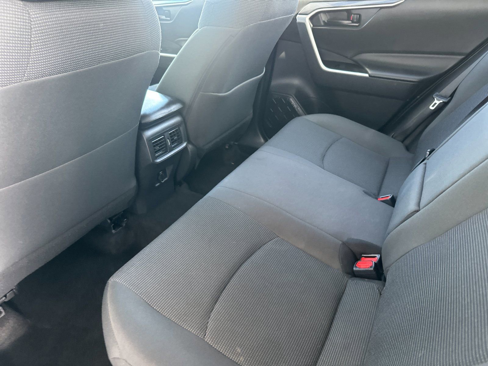 Used 2025 Toyota RAV4 LE AWD/4WD image 11