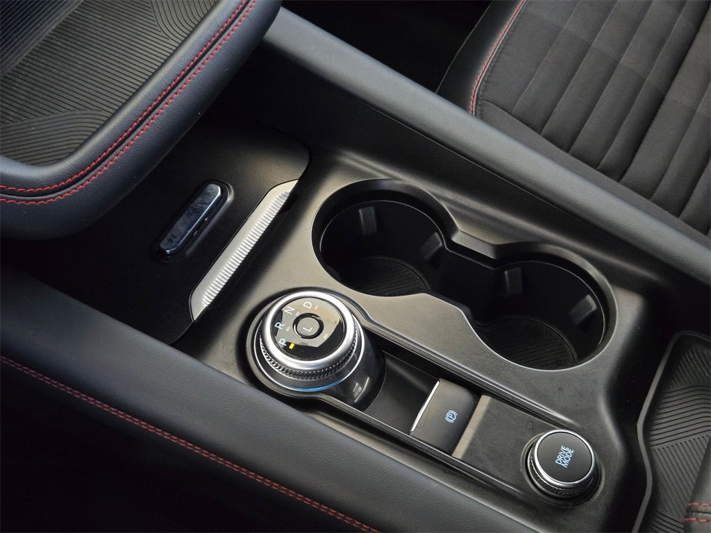 Used 2025 Ford Explorer ST-Line w/ ST-Line Street Pack image 19