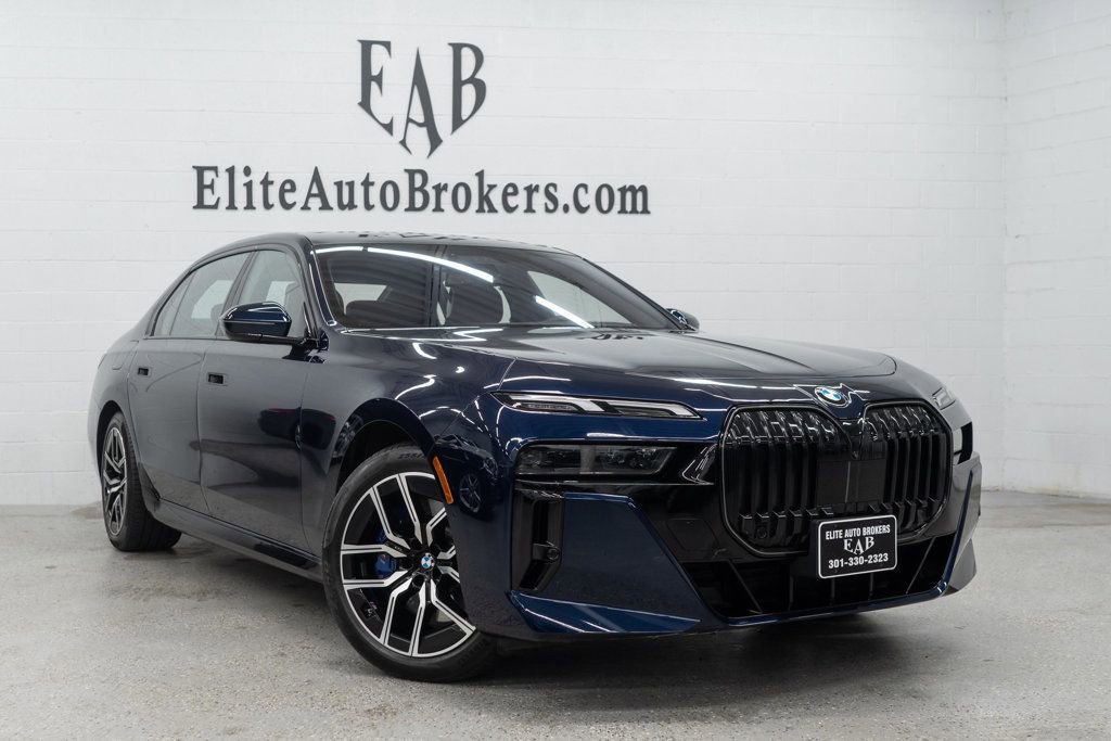 Used 2025 BMW 760i xDrive image 59