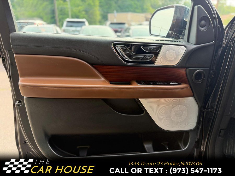 Used 2024 Lincoln Navigator Reserve AWD/4WD image 14