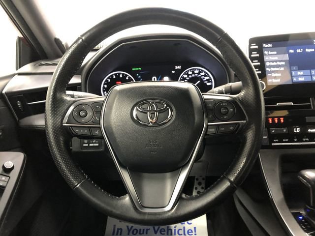 Used 2020 Toyota Avalon Touring w/ Advanced Safety Package image 17