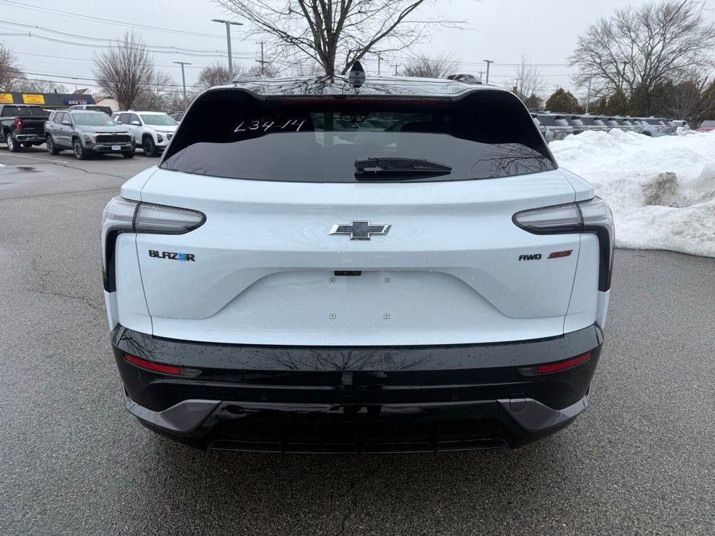 New 2026 Chevrolet Blazer EV SS image 4