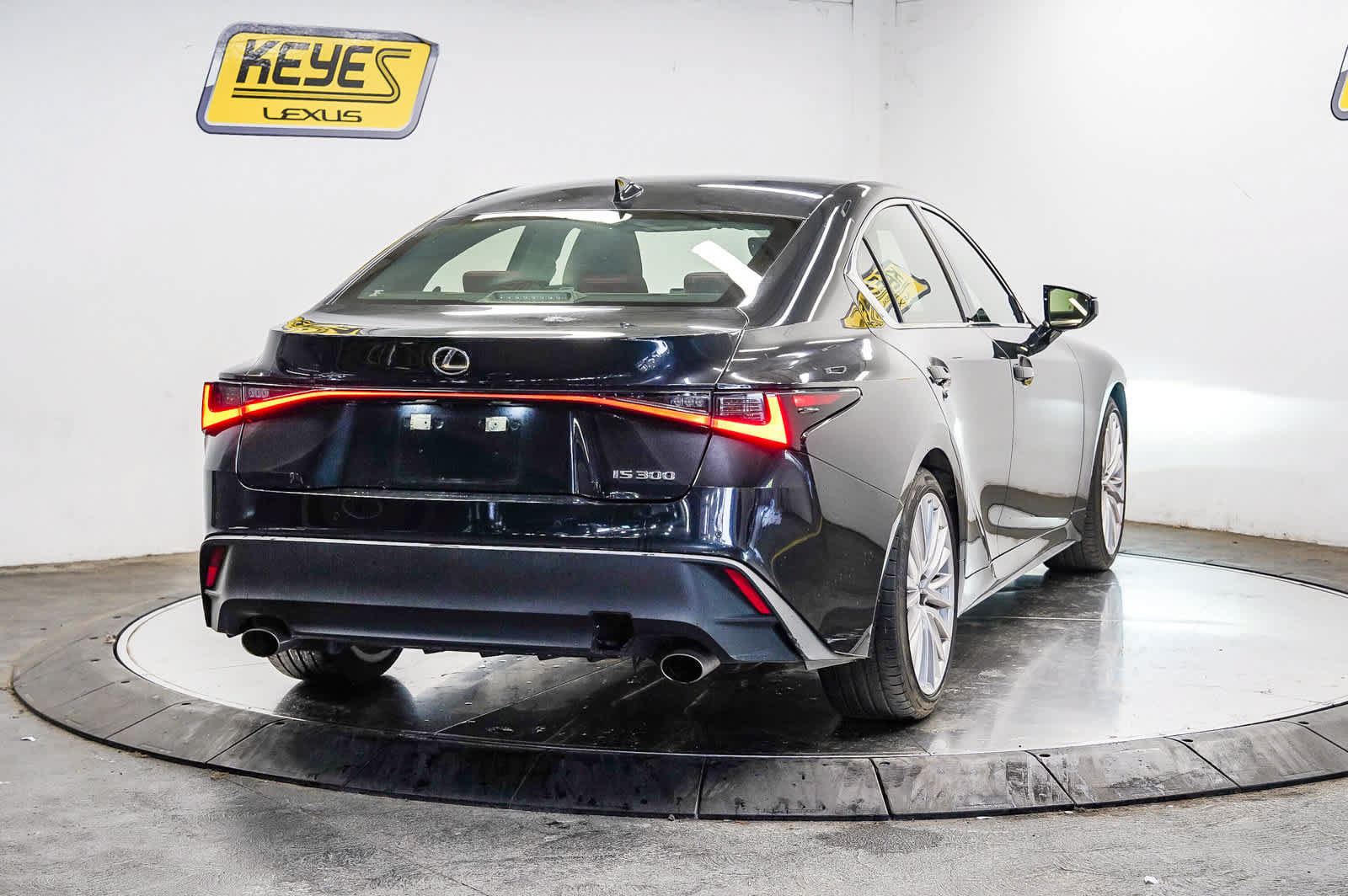 Used 2024 Lexus IS 300 w/ Premium Package RWD image 4