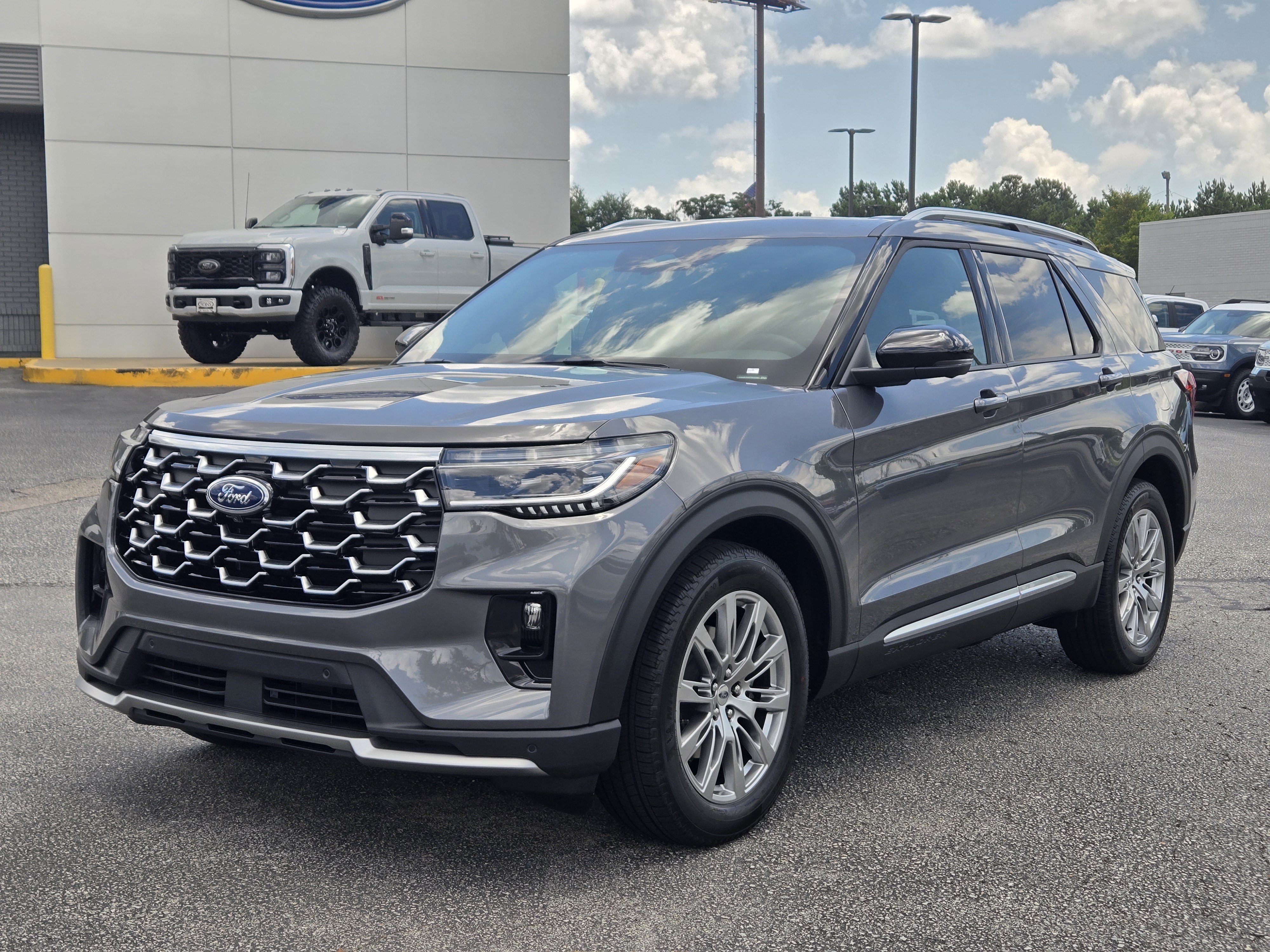 New 2026 Ford Explorer Platinum RWD image 2