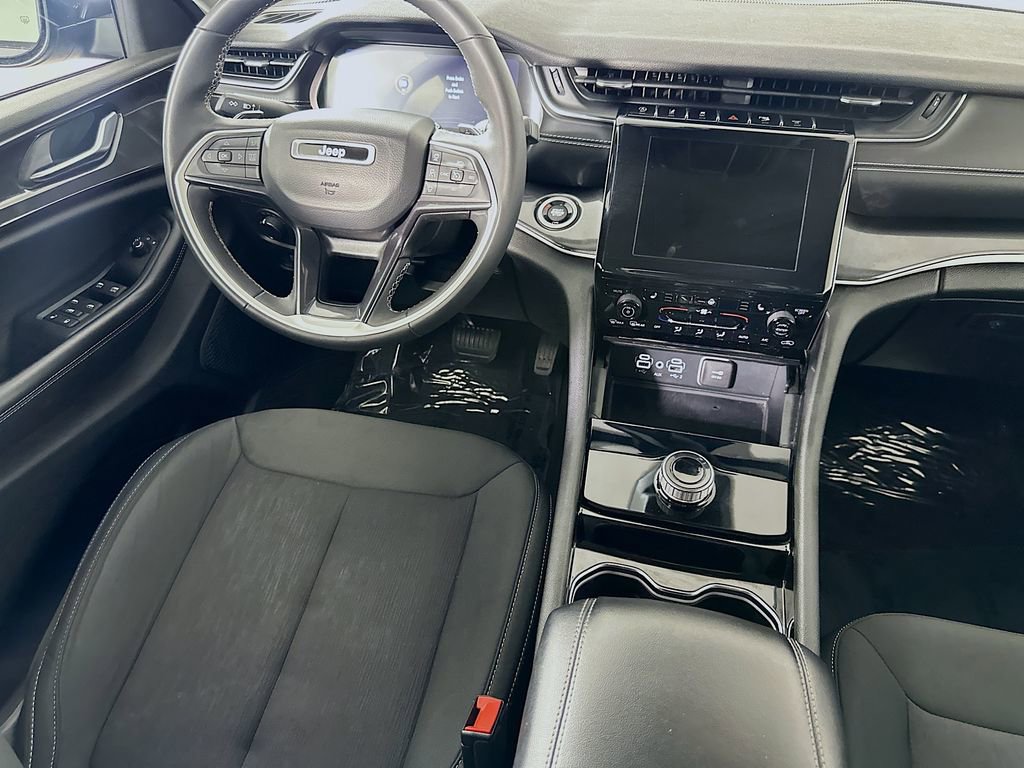Used 2023 Jeep Grand Cherokee L Laredo w/ Luxury Tech Group I AWD/4WD image 18