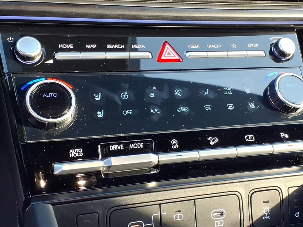 Used 2024 Hyundai Santa Fe Calligraphy image 23