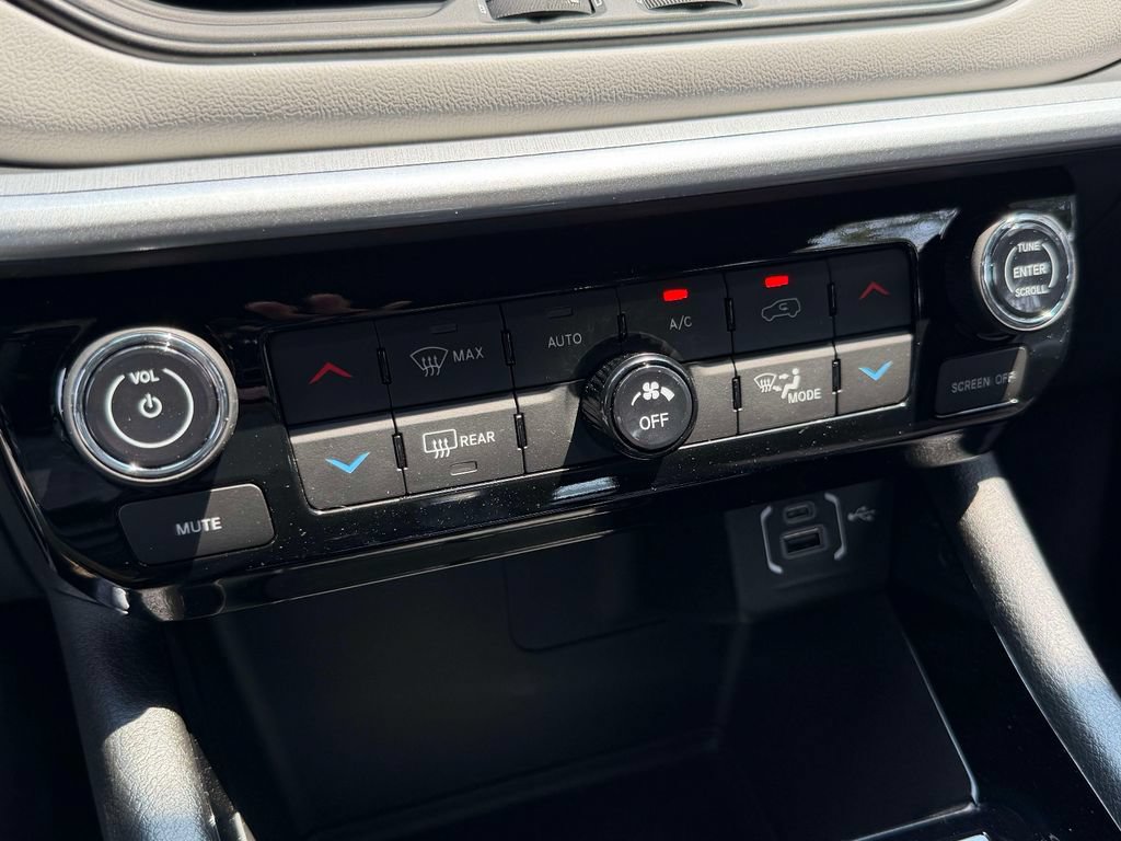 New 2026 Jeep Compass Limited AWD/4WD image 19