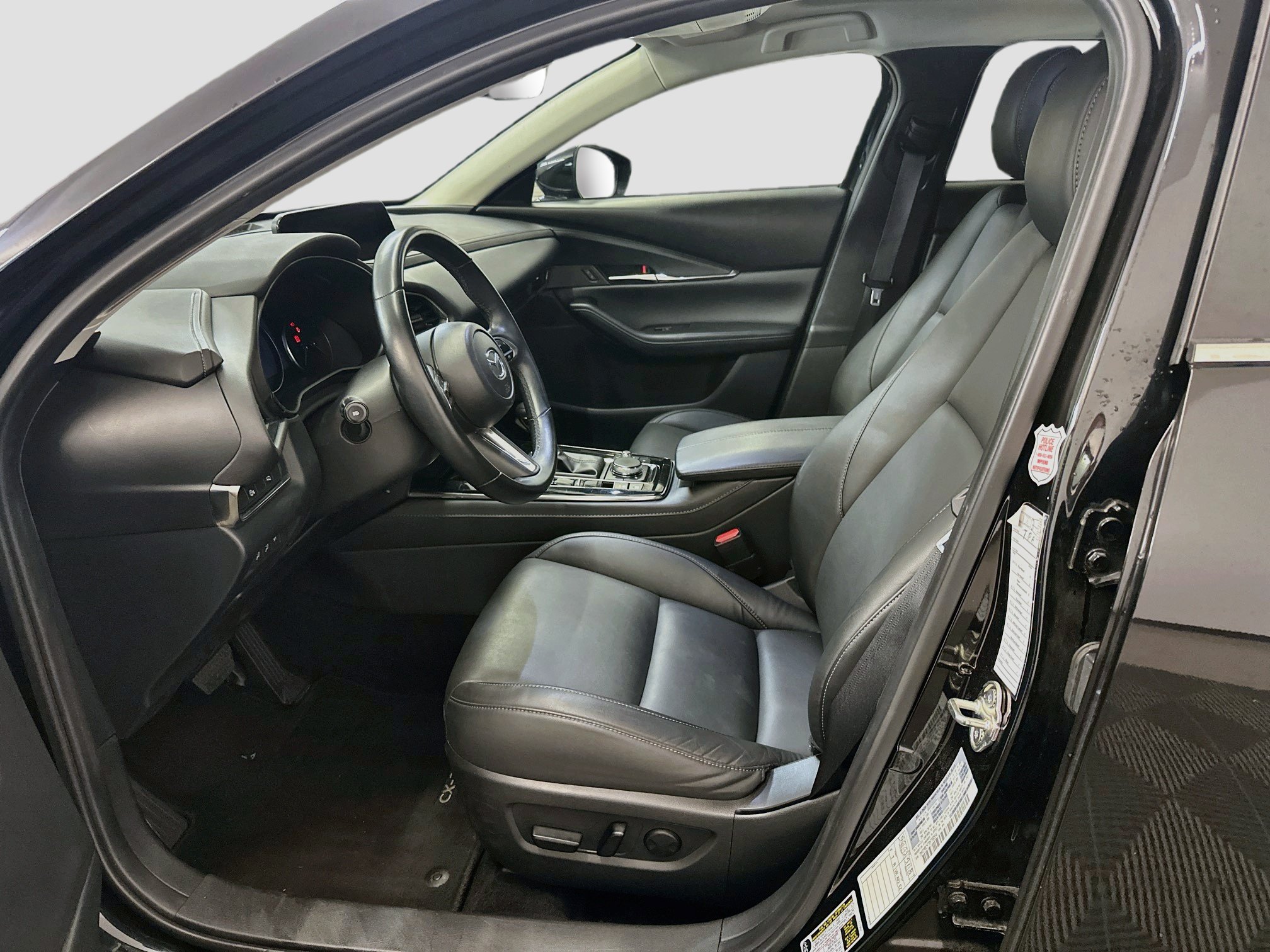 Used 2025 MAZDA CX-30 AWD 2.5 S w/ Preferred Package image 13