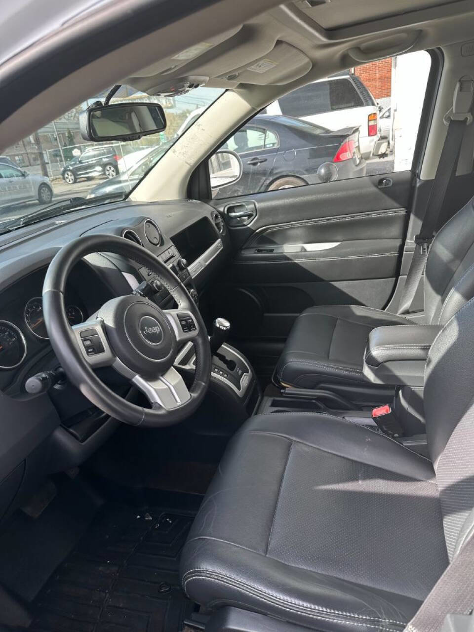 Used 2015 Jeep Compass High Altitude image 5