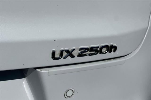 Certified 2024 Lexus UX 250h F Sport FWD image 34