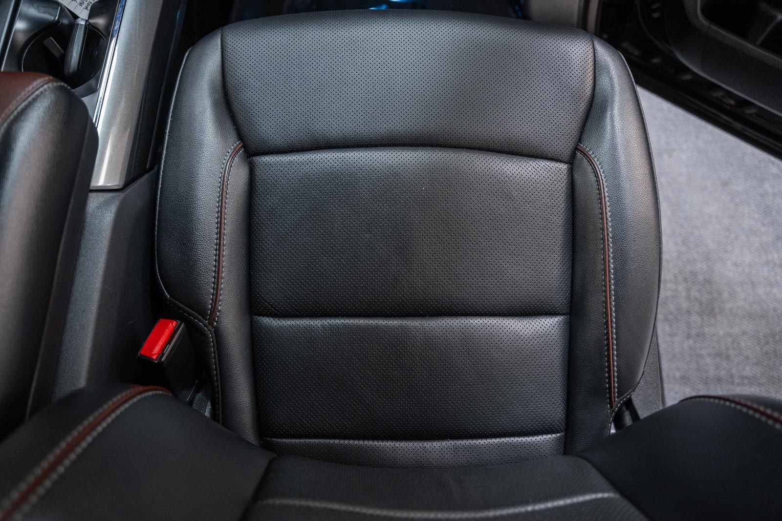 Used 2023 Ford F150 Lariat w/ Equipment Group 502A High image 34