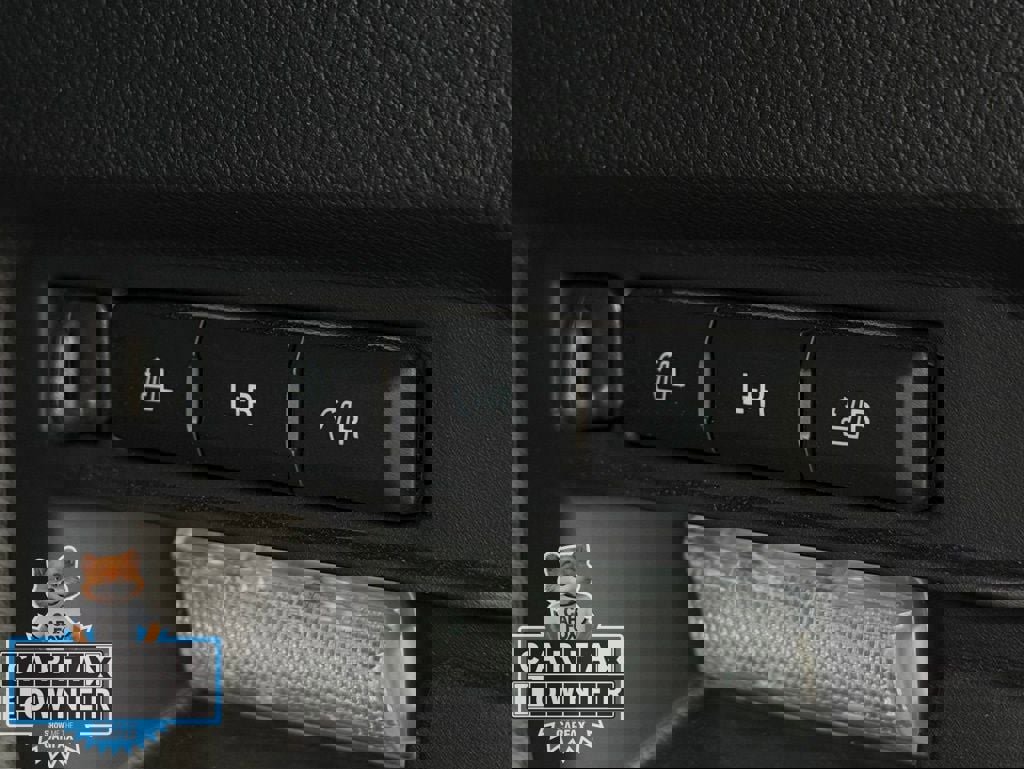 Used 2025 Ford Explorer ST w/ Sun And Sound Package image 31