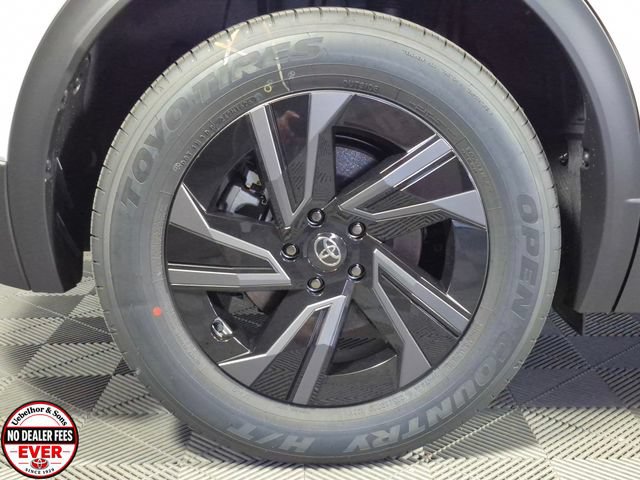 New 2026 Toyota C-HR AWD/4WD image 27