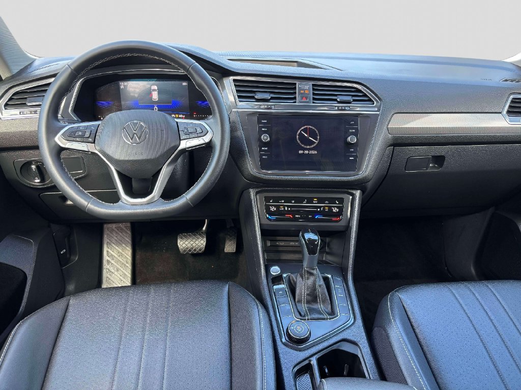 Certified 2023 Volkswagen Tiguan SE AWD/4WD image 12