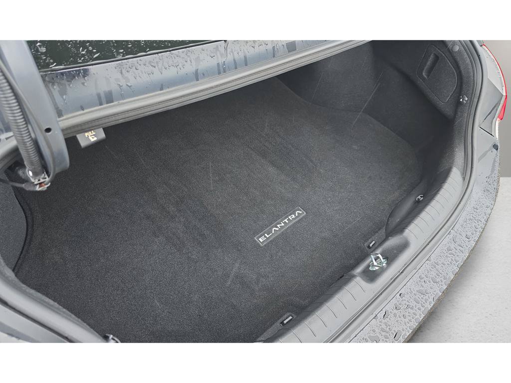 Certified 2023 Hyundai Elantra SEL FWD image 8