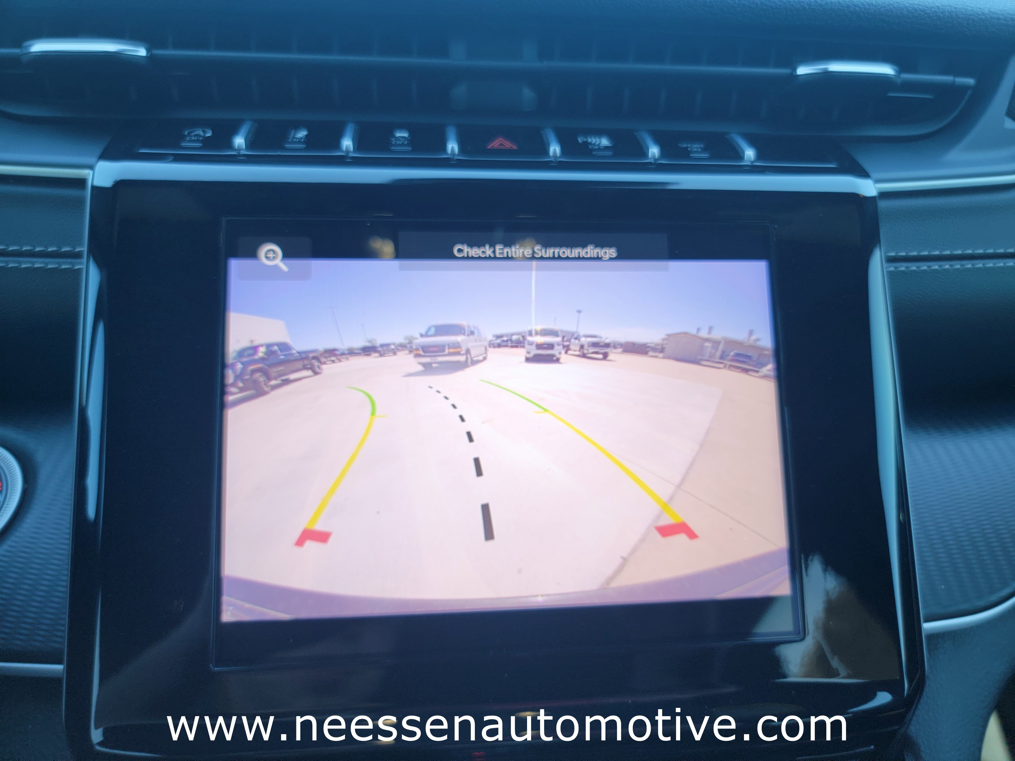 Used 2025 Jeep Grand Cherokee Laredo image 25