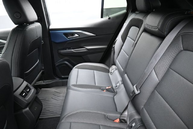 Certified 2024 Chevrolet Equinox EV LT w/ LPO, All-Weather Mat Package FWD image 23