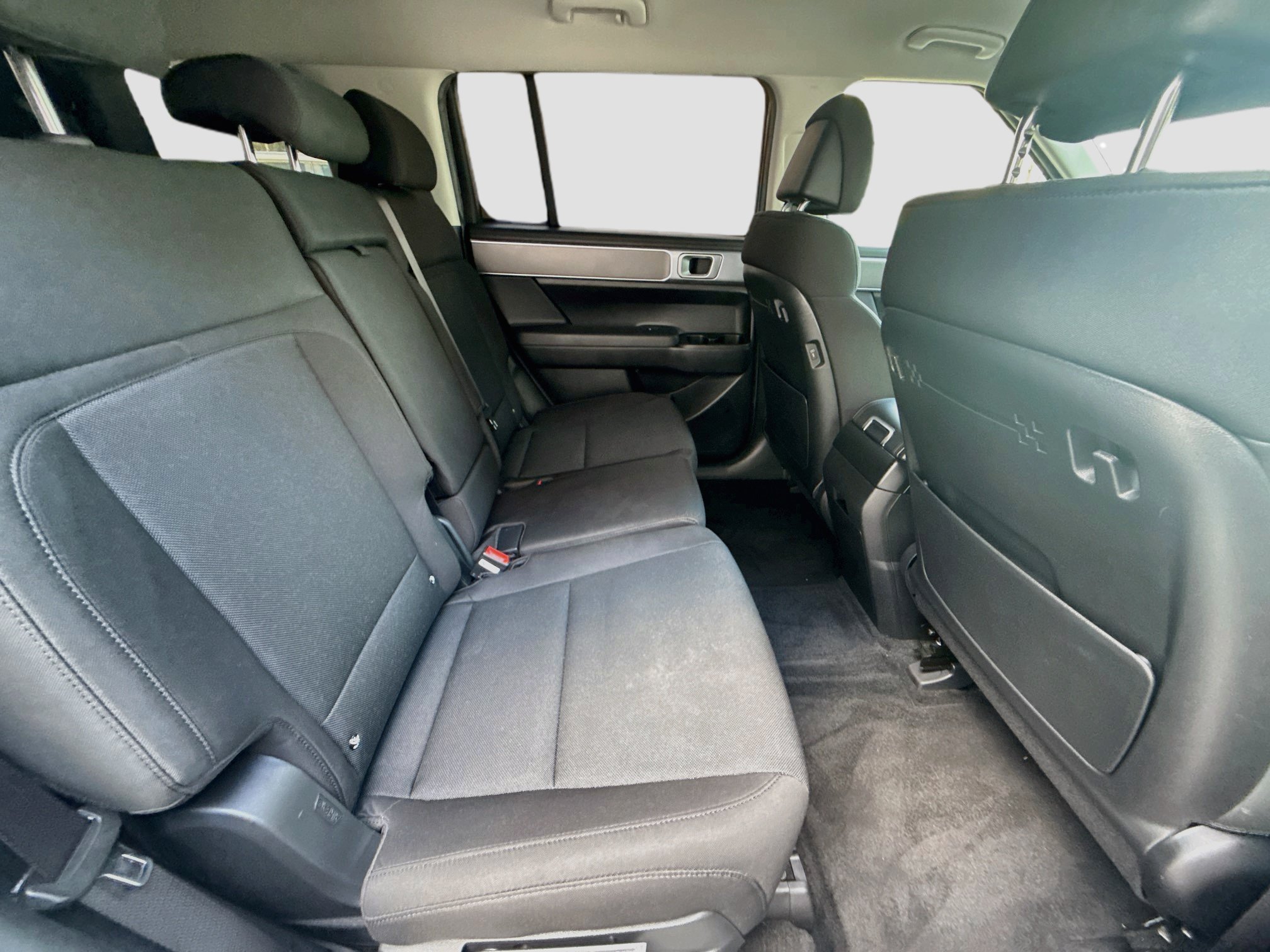 Used 2024 Hyundai Santa Fe SE FWD image 25